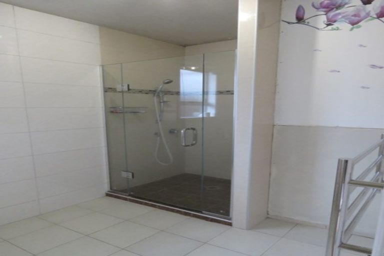 Photo of property in 53 Routley Drive, Glen Eden, Auckland, 0602