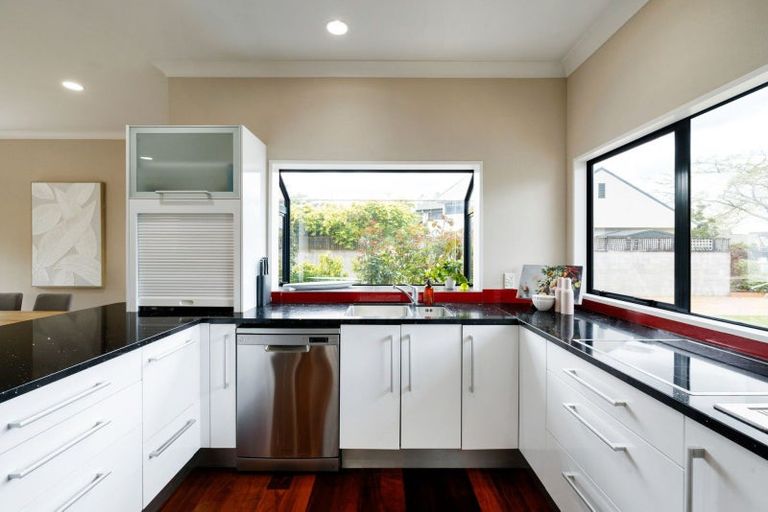 Photo of property in 29 Montrose Crescent, Huntington, Hamilton, 3210