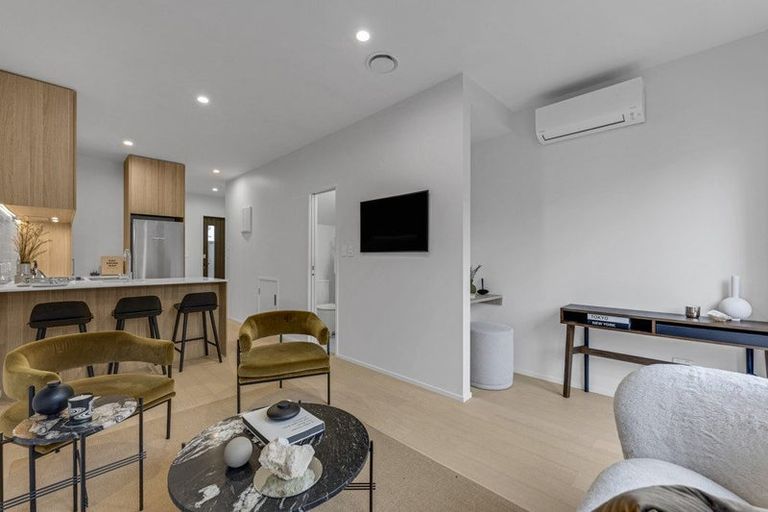 Photo of property in 34b James Street, Mangere East, Auckland, 2024