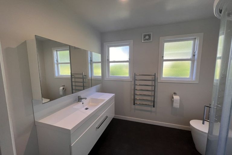 Photo of property in 31 Gardiner Grove, Wainuiomata, Lower Hutt, 5014