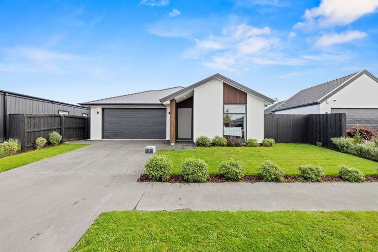 Photo of property in 7 Borthwick Street, Belfast, Christchurch, 8051