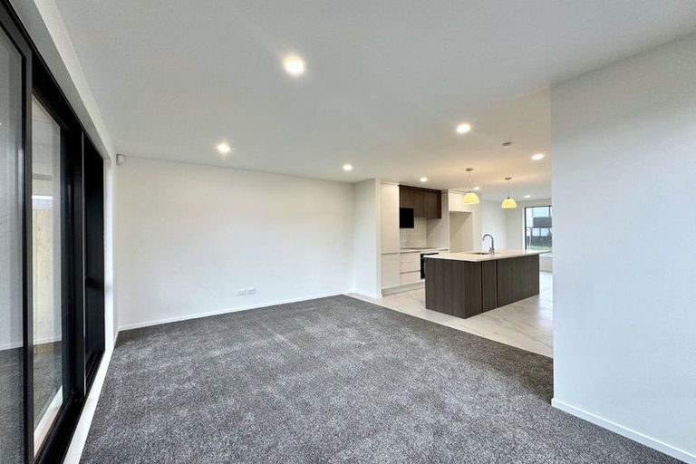 Photo of property in 18 Paapaakiri Loop, Takanini, 2112