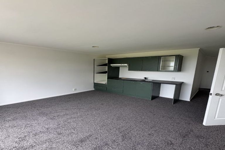 Photo of property in 1/127 Bucklands Beach Road, Bucklands Beach, Auckland, 2012