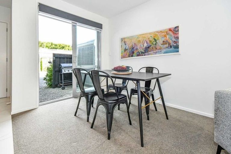 Photo of property in 16 Fort Lincoln Loop, Karaka, Papakura, 2113
