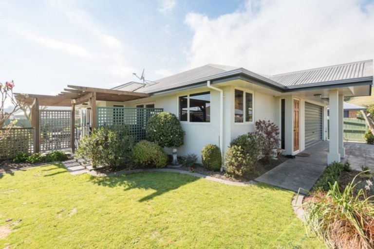 Photo of property in 3 Ashdonleigh Grove, Stoke, Nelson, 7011