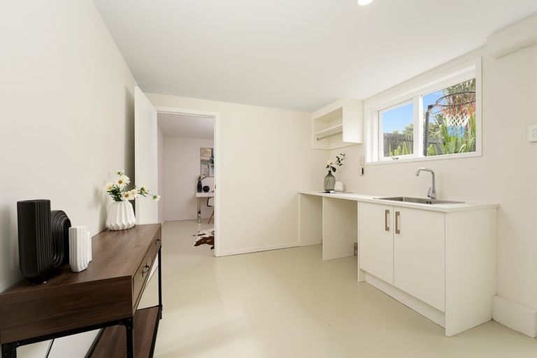 Photo of property in 41 Spence Road, Henderson, Auckland, 0612