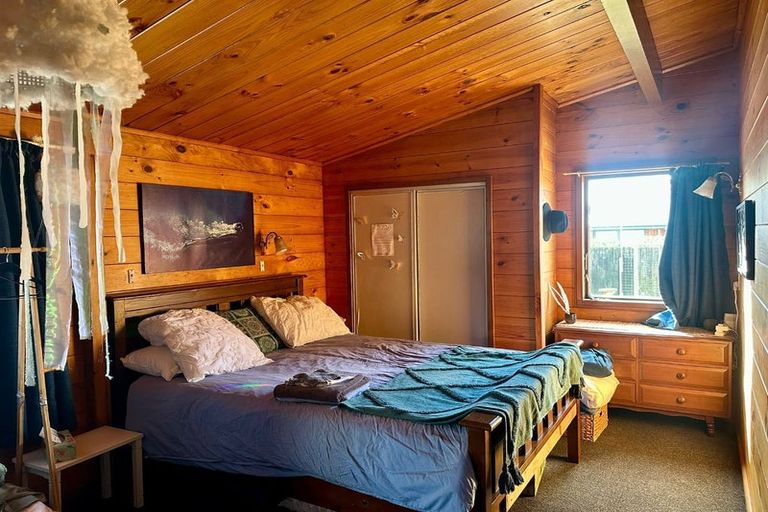 Photo of property in 5 Prossers Road, Saint Martins, Christchurch, 8022