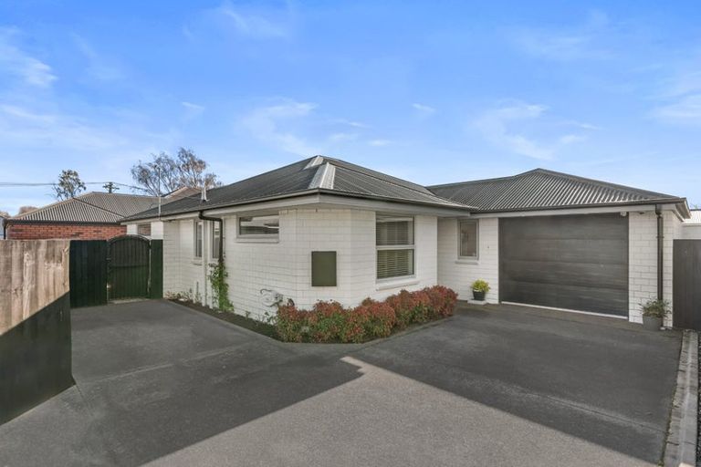 Photo of property in 3/502 Harewood Road, Harewood, Christchurch, 8051