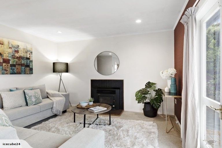 Photo of property in 125 Broderick Road, Johnsonville, Wellington, 6037