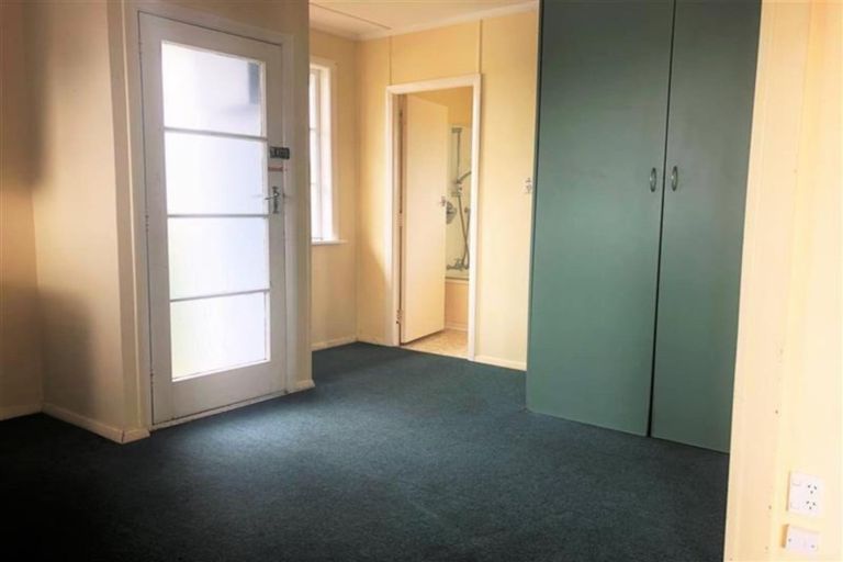 Photo of property in 12a/1 Walsh Road, Westown, New Plymouth, 4310