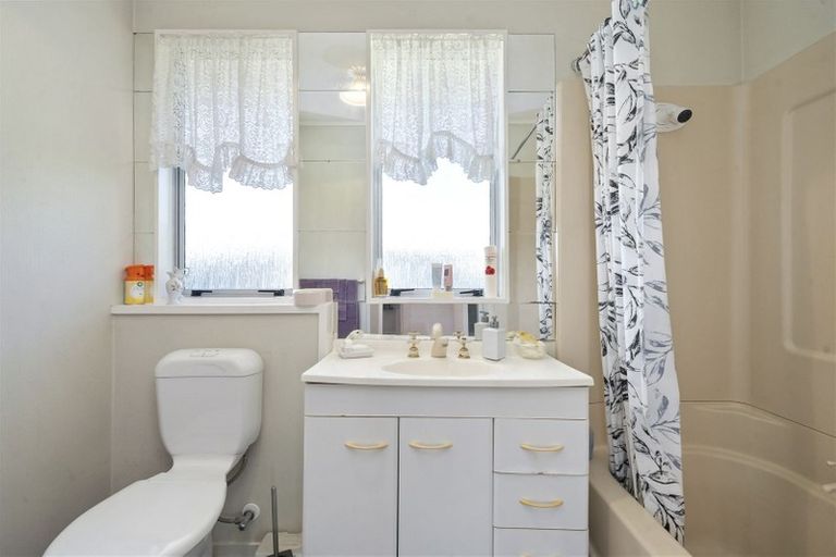 Photo of property in 4 Rimu Street, Levin, 5510