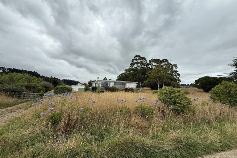 Photo of property in 250 Bayview Road, Diamond Harbour, 8972