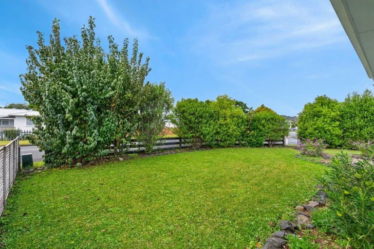 Photo of property in 11 Erin Street, Tikipunga, Whangarei, 0112