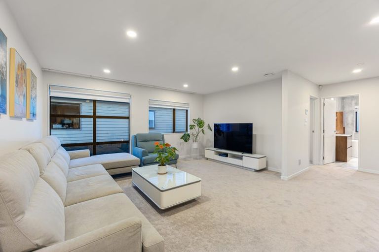 Photo of property in 6 Turutu Place, Long Bay, Auckland, 0630