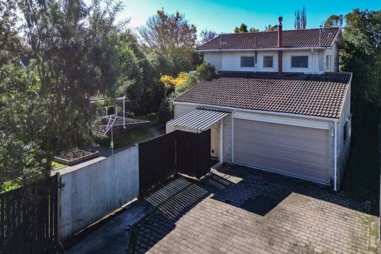 Photo of property in 14 Banks Place, Rangiora, 7400