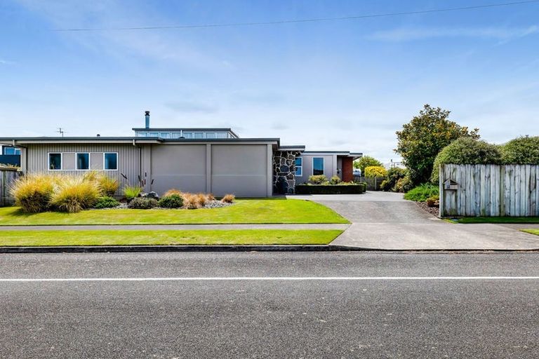 Photo of property in 28 Maire Street, Hawera, 4610