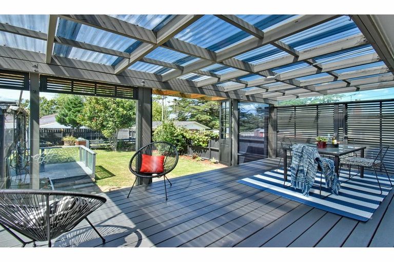 Photo of property in 45 Christmas Road, Manurewa, Auckland, 2102