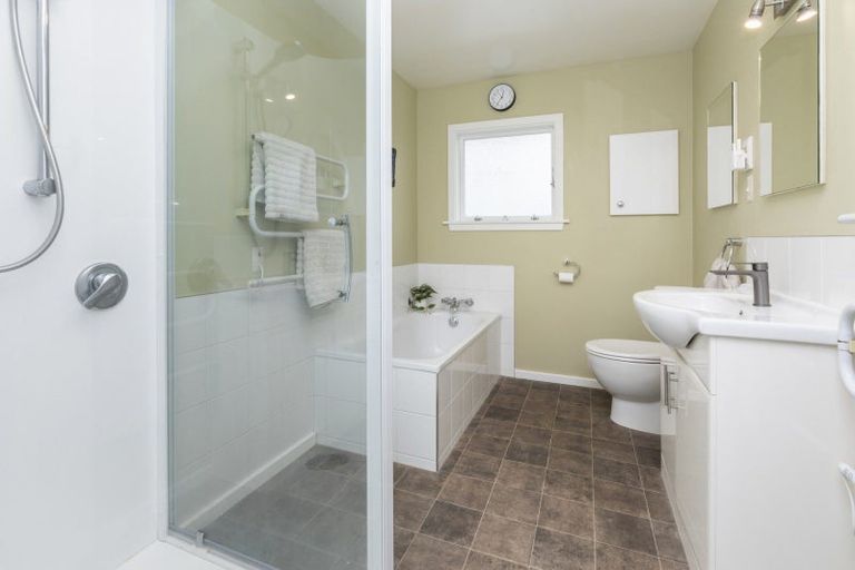Photo of property in 14 Worsleys Road, Cracroft, Christchurch, 8025
