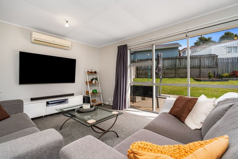 Photo of property in 3 Stipulate Place, Ascot Park, Porirua, 5024