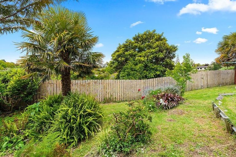 Photo of property in 39 Totara Street, Waiuku, 2123