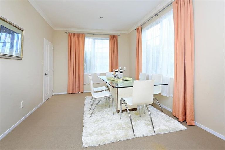 Photo of property in 69 Middlefield Drive, East Tamaki Heights, Auckland, 2016