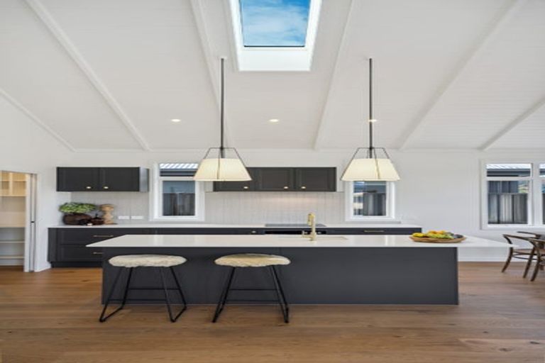 Photo of property in 105 Burdon Loop, Lake Hawea, 9382