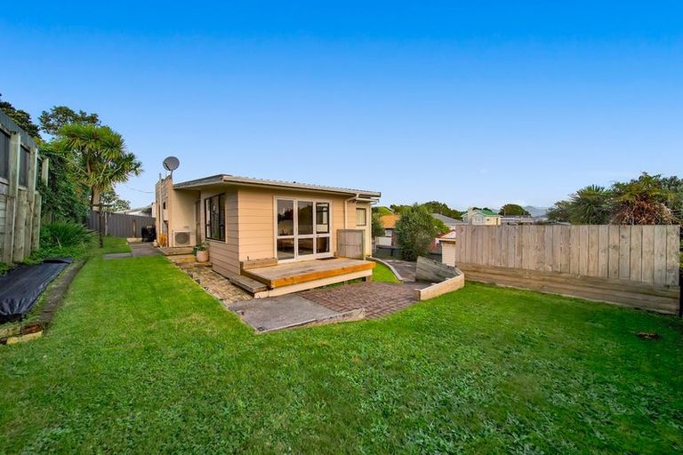 Photo of property in 118a South Road, Spotswood, New Plymouth, 4310