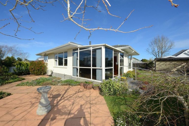 Photo of property in 51 Kent Lodge Avenue, Avonhead, Christchurch, 8042