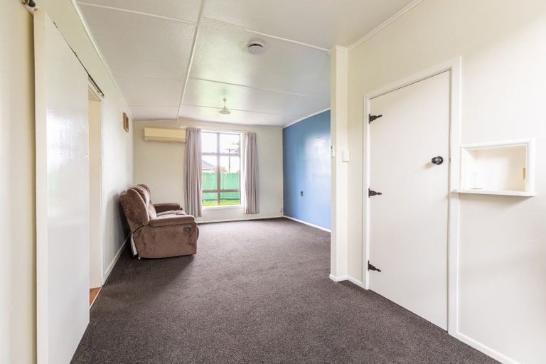 Photo of property in 12 Ormond Street, Woodville, 4920