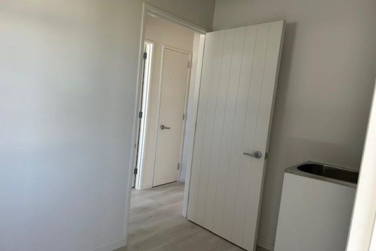 Photo of property in 10 Jane Gifford Place, Omaha, 0986