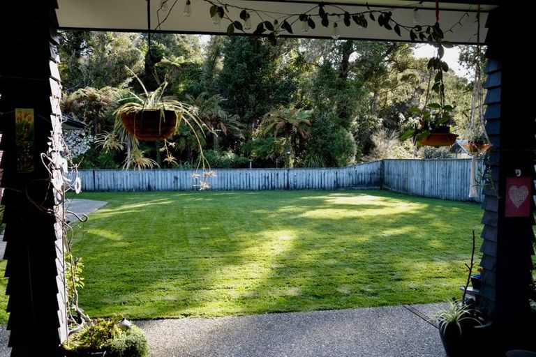 Photo of property in 13 Kawatiri Place, Westport, 7825