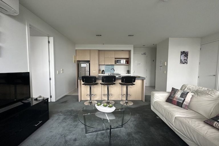 Photo of property in 22 Liardet Apartments, 303/22 Liardet Street, New Plymouth, 4310