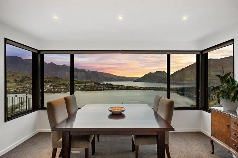 Photo of property in 94 Hensman Road, Queenstown, 9300