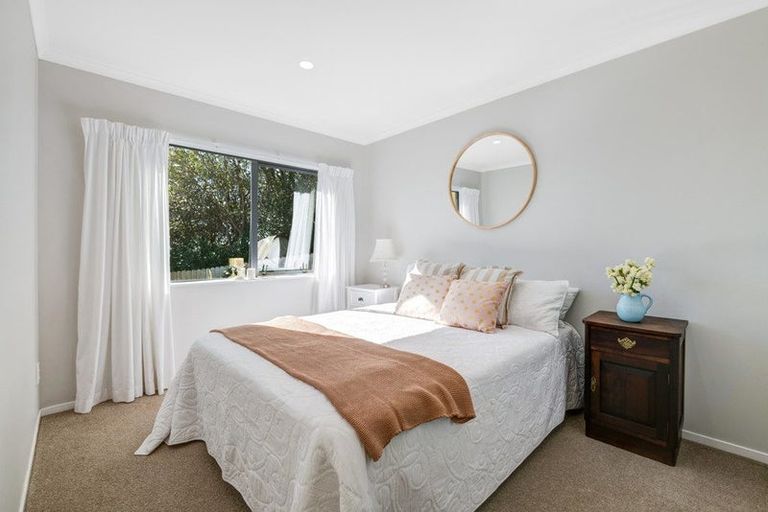 Photo of property in 15 Palm Cove, Arkles Bay, Whangaparaoa, 0932