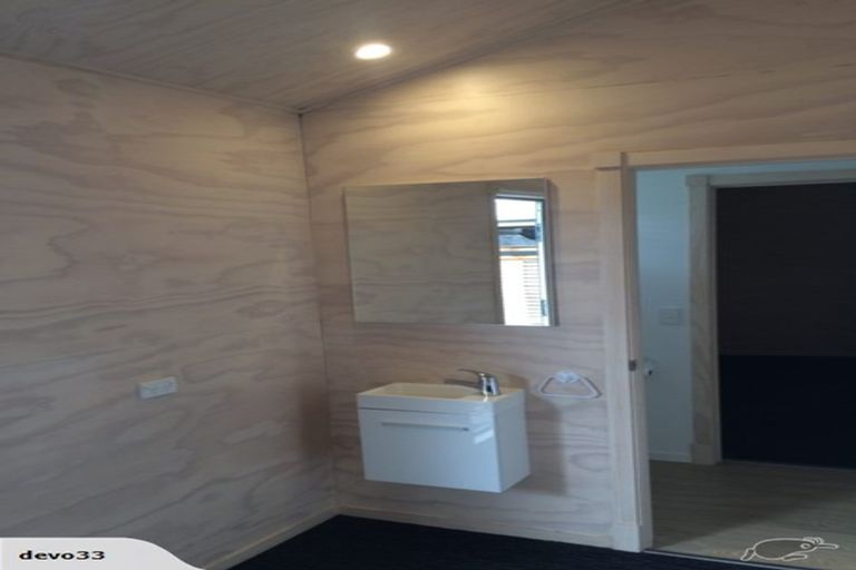 Photo of property in 220 Riccarton Road, Riccarton, Christchurch, 8041