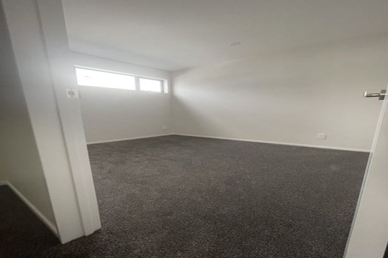 Photo of property in 17c Kemble Close, Mangere, Auckland, 2022