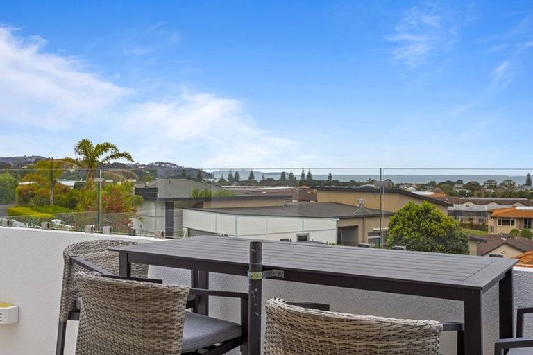 Photo of property in 49 The Ritz, Orewa, 0931