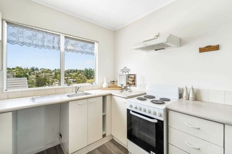 Photo of property in 67 Garton Drive, Massey, Auckland, 0614