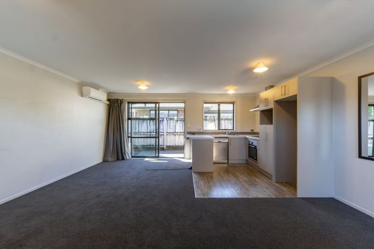 Photo of property in 5/102 Old Farm Road, Hamilton East, Hamilton, 3216