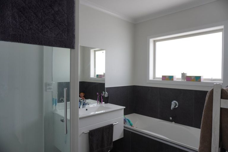 Photo of property in 124a George Street, Tuakau, 2121