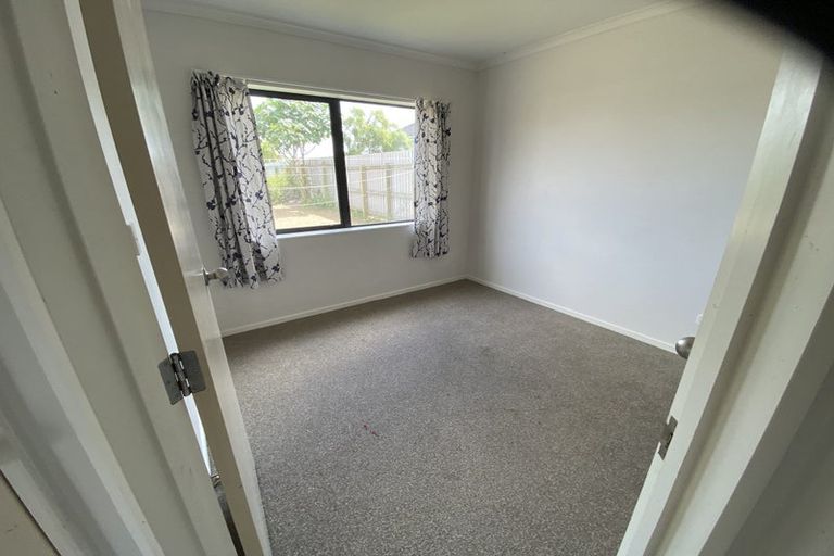 Photo of property in 17 Hockin Place, Fairfield, Hamilton, 3214