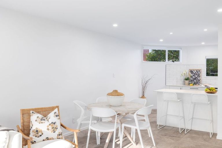 Photo of property in 2/212 Springfield Road, St Albans, Christchurch, 8014