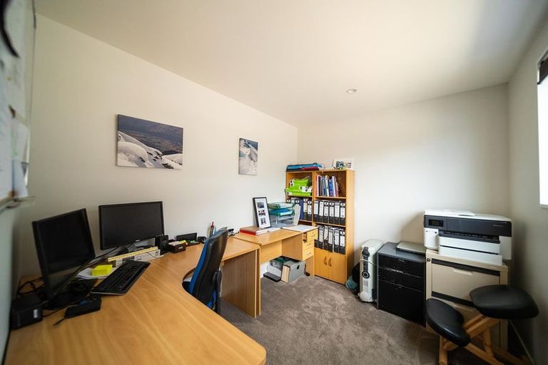 Photo of property in 8 Mulbury Way, Lower Shotover, Queenstown, 9304