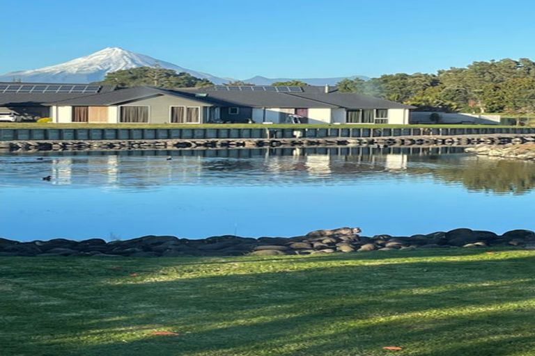 Photo of property in 63 Links Drive, Waiwhakaiho, New Plymouth, 4312