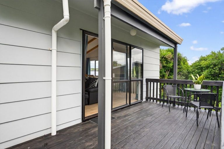 Photo of property in 22 Bay Vista Drive, Red Beach, 0932
