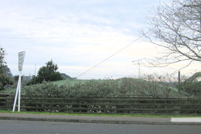 Photo of property in 97 Don Buck Road, Massey, Auckland, 0614