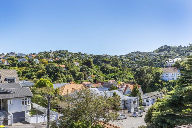 Photo of property in 11 Rimu Road, Kelburn, Wellington, 6012