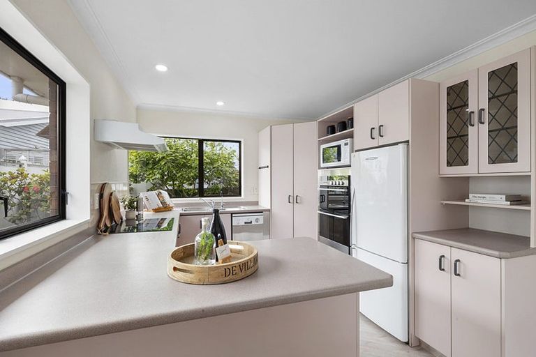 Photo of property in 6 Vogel Street, Fitzroy, New Plymouth, 4312