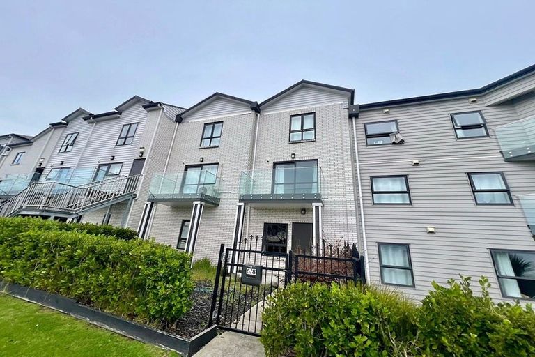 Photo of property in 6/8 Kerrs Road, Wiri, Auckland, 2104