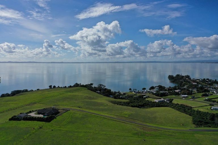 Photo of property in 28 Opoia Drive, Awhitu, 2684